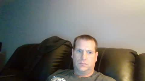 Snapshot of lovetocum37 chatting on 01-18-25, 04:42 lovetocum37 online show from 01-18-25, 04:42