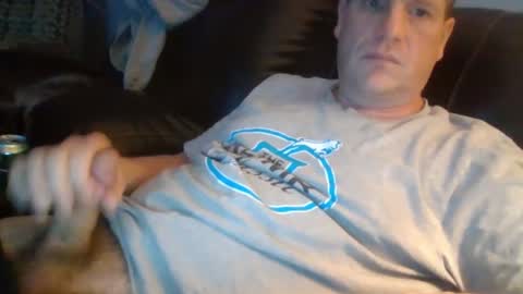 Snapshot of lovetocum37 chatting on 02-26-25, 04:14 lovetocum37 online show from 02-26-25, 04:14