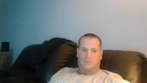 Snapshot of lovetocum37 chatting on 12-04-25, 07:33 lovetocum37 online show from 12-04-25, 07:33