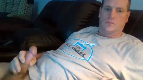 Snapshot of lovetocum37 chatting on 02-20-26, 10:32 lovetocum37 online show from 02-20-26, 10:32