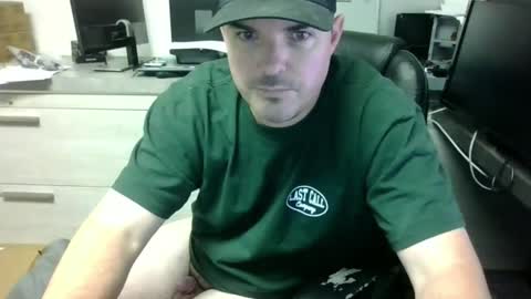 Snapshot of lovetofps chatting on 01-17-25, 08:45 Love2Game online show from 01-17-25, 08:45