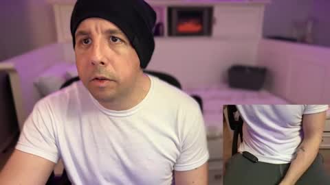 Lovewatchingalls online show from 01-05-25, 01:35