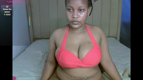 Snapshot of loveydivah chatting on 10-30-25, 10:49 loveydivah online show from 10-30-25, 10:49