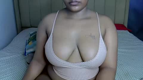 Snapshot of loveydivah chatting on 11-03-25, 04:58 loveydivah online show from 11-03-25, 04:58