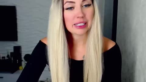 Rosie  online show from 02-09-25, 03:45