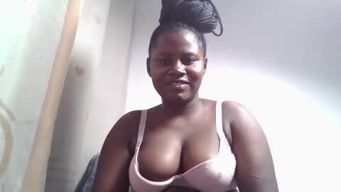 lovie_paula online show from 10-01-25, 02:01