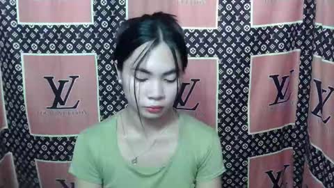 loving_rhean online show from 11-14-25, 04:55