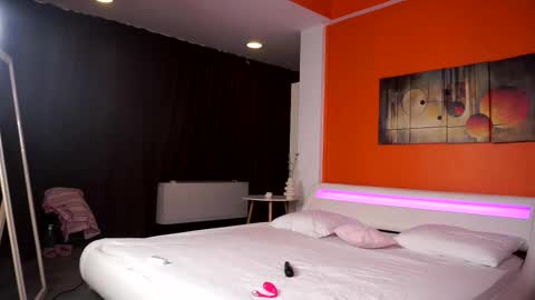 Snapshot of lovingblondie chatting on 02-10-26, 04:38 Nora online show from 02-10-26, 04:38