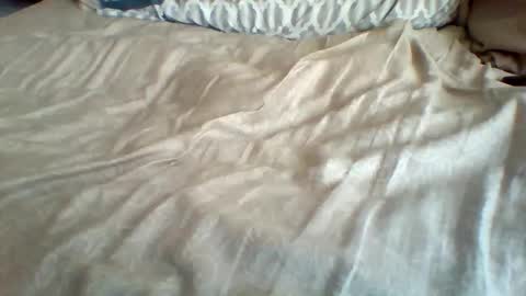 lowkeyme28 online show from 02-06-26, 04:43