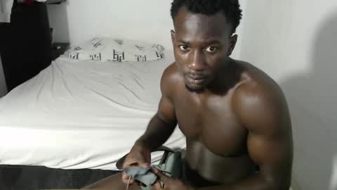 Lowmay palacios online show from 03-23-26, 03:16