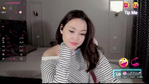 lu_mina online show from 01-10-26, 03:52