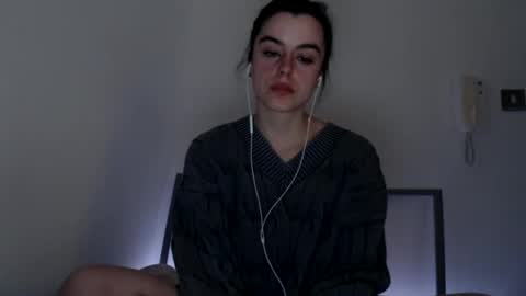 Snapshot of luana789 chatting on 12-14-24, 10:28 luana online show from 12-14-24, 10:28