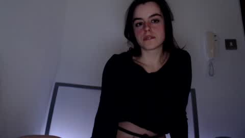 Snapshot of luana789 chatting on 01-04-25, 10:13 luana online show from 01-04-25, 10:13