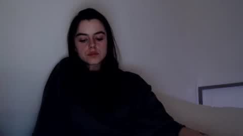 Snapshot of luana789 chatting on 01-06-25, 01:20 luana online show from 01-06-25, 01:20