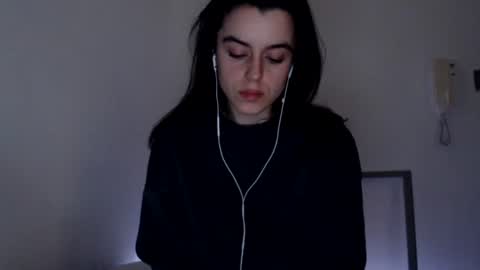 Snapshot of luana789 chatting on 01-07-25, 01:28 luana online show from 01-07-25, 01:28