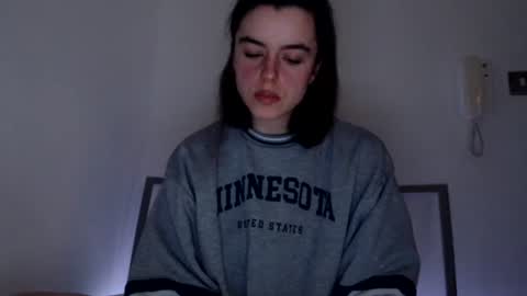 Snapshot of luana789 chatting on 01-18-25, 10:17 luana online show from 01-18-25, 10:17