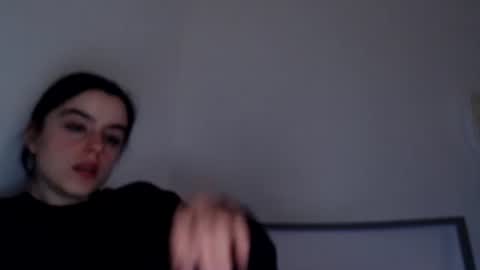 Snapshot of luana789 chatting on 02-06-25, 10:21 luana online show from 02-06-25, 10:21