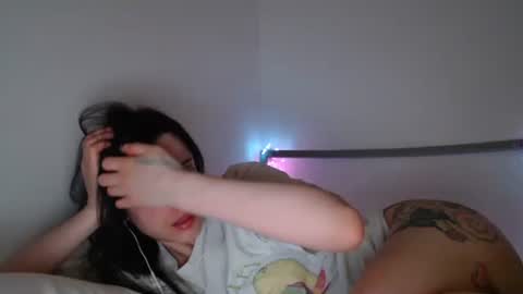 Snapshot of luana789 chatting on 09-16-25, 09:38 luana online show from 09-16-25, 09:38