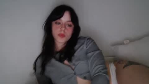 Snapshot of luana789 chatting on 10-12-25, 09:36 luana online show from 10-12-25, 09:36