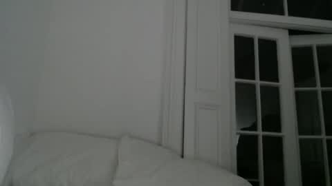 Snapshot of luana789 chatting on 10-23-25, 09:35 luana online show from 10-23-25, 09:35