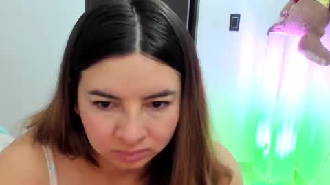 luara__01__lecat_1 online show from 02-18-26, 10:22