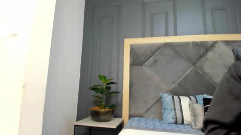 luca_morettii online show from 10-26-25, 12:11