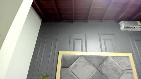 luca_morettii online show from 11-02-25, 12:18