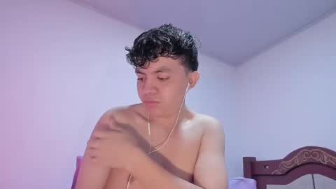 Snapshot of lucaas_king chatting on 02-05-25, 12:38 Lukas online show from 02-05-25, 12:38