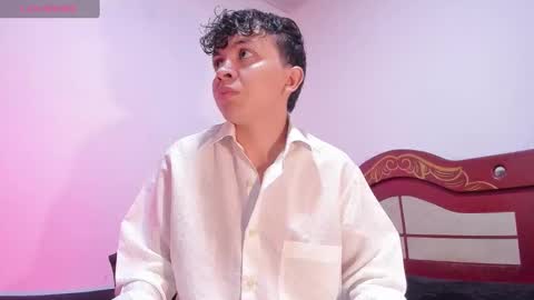 Snapshot of lucaas_king chatting on 02-14-25, 04:04 Lukas online show from 02-14-25, 04:04