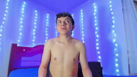 Snapshot of lucaas_king chatting on 10-07-25, 06:49 Lukas online show from 10-07-25, 06:49