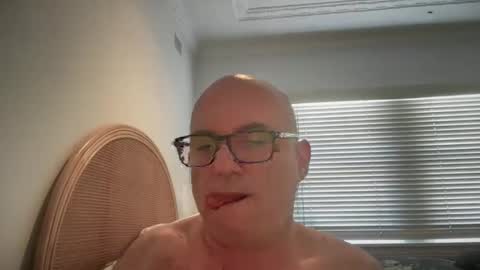 lucas10004 online show from 12-20-24, 12:08