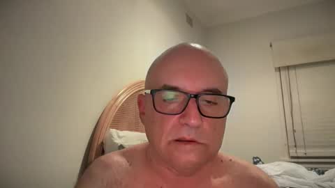lucas10004 online show from 02-19-25, 12:00
