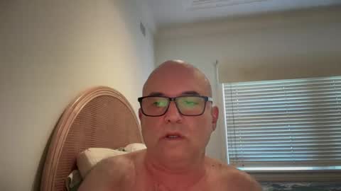 lucas10004 online show from 03-07-25, 05:51
