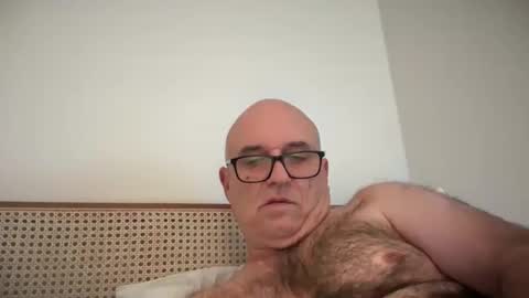 Snapshot of lucas10004 chatting on 11-20-25, 07:30 lucas10004 online show from 11-20-25, 07:30