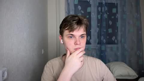 Lucas Gill online show from 12-07-24, 02:20