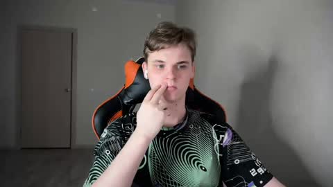 Lucas Gill online show from 01-16-25, 06:48