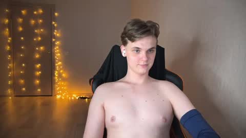 Lucas Gill online show from 01-24-25, 04:27