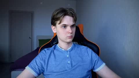 Lucas Gill online show from 03-06-25, 03:13