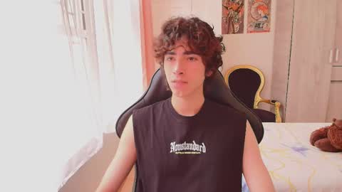 lucas_xo online show from 10-20-25, 03:56