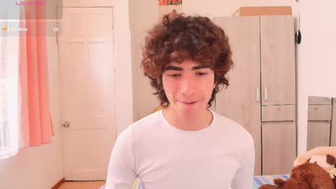 lucas_xo online show from 11-26-25, 03:57