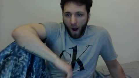 Snapshot of lucasbacon13 chatting on 01-17-25, 01:15 lucasbacon13 online show from 01-17-25, 01:15