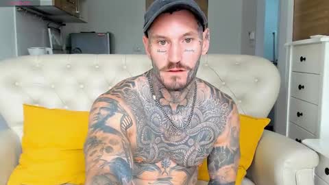 lucasexclusive online show from 09-12-25, 04:01
