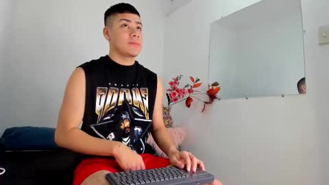 LUCAS TORREZ online show from 12-21-25, 11:01