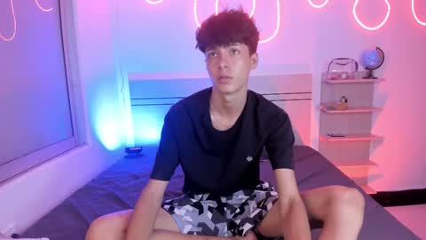 Snapshot of luccas_ferreira chatting on 11-04-25, 07:57 Luccas Ferreira online show from 11-04-25, 07:57