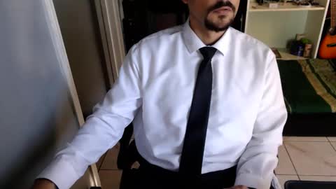 Luchi Luchano online show from 01-07-26, 08:00