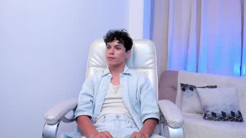 Lucho online show from 03-31-26, 04:02