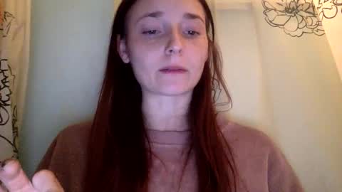 Luci Layne online show from 10-21-25, 05:13