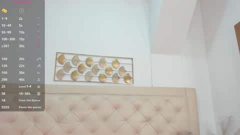 Snapshot of lucia_lorenz chatting on 01-19-26, 11:25 lucia_lorenz online show from 01-19-26, 11:25