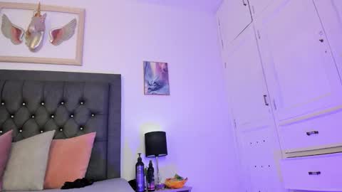 Snapshot of lucia_rosee chatting on 11-15-25, 04:32 Lucia online show from 11-15-25, 04:32