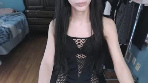 Snapshot of lucia_sky chatting on 02-02-25, 04:32 Lucia online show from 02-02-25, 04:32